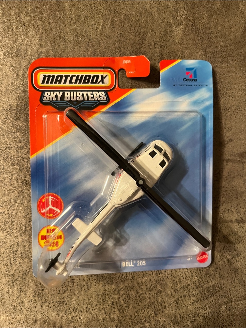 NIP Matchbox Sky Busters White Cessna Bell 205 Helicopter